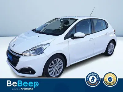 Usata Peugeot 208 Active 82 CV (60 kW) 2017 Bianco pastello Utilitaria