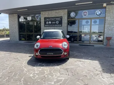 Begagnad Mini John Cooper Works Clubman 75 HK (55 kW) 2017 Röd Kombi