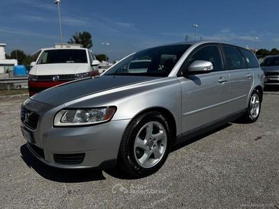 Usata Volvo V50 R-Design 109 CV (80 kW) 2010 Argento Station wagon