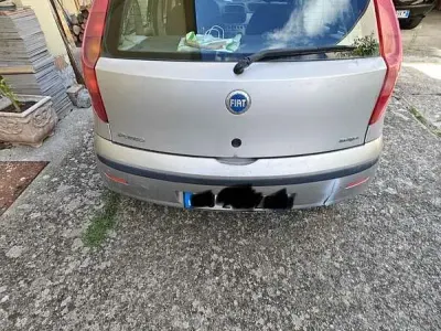 Usata Fiat Punto Active 69 CV (50 kW) 2004 Utilitaria