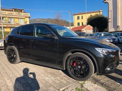 Usata Alfa Romeo Stelvio Executive 180 CV (132 kW) 2018 Nero SUV
