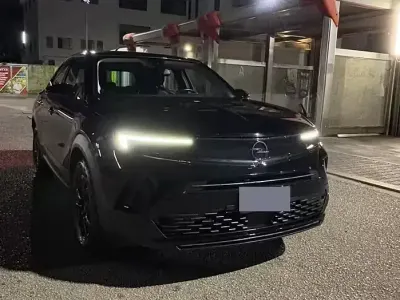Usata Opel Mokka 56 kW (77 CV) 2021 Nero SUV