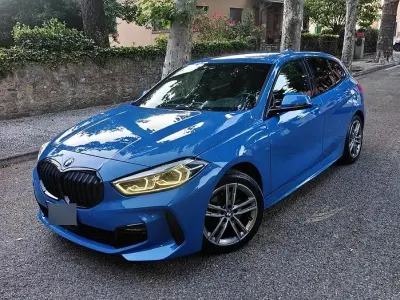 Usata BMW 118 M Sport 150 CV (110 kW) 2021 Bluazzurro Utilitaria
