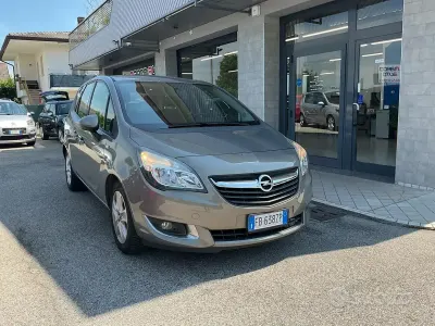 Usata Opel Meriva Cosmo 120 CV (88 kW) 2016 Grigio Monovolume