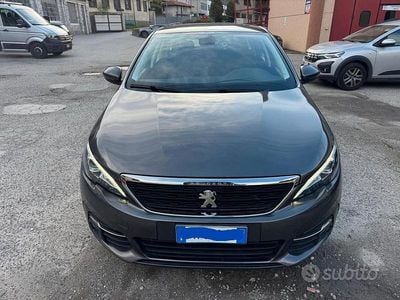 Usata Peugeot 308 Business-Line 119 CV (87 kW) 2017 Grigio Station wagon