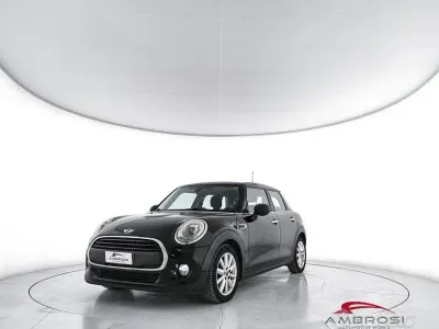 Usata Mini One D 95 CV (69 kW) 2016 Nero Utilitaria