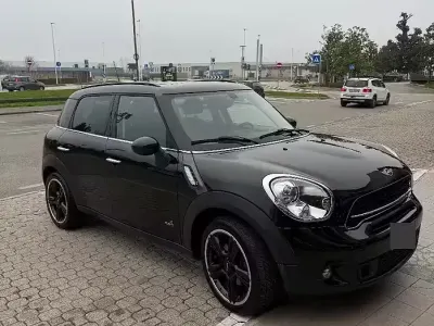 Usata Mini Countryman 143 CV (105 kW) 2014 Nero SUV