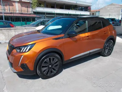 Usata Peugeot 2008 GT 155 CV (114 kW) 2020 Arancione SUV