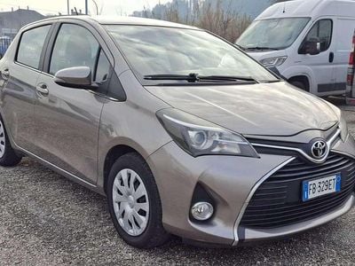 Usata Toyota Yaris 65 CV (47 kW) 2015 Utilitaria