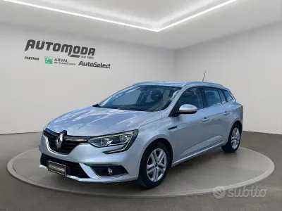 Usata Renault Mégane 116 CV (85 kW) 2020 Grigio Station wagon