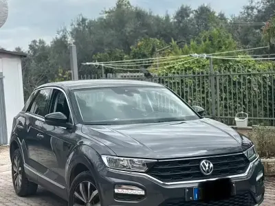 Usata VW T-Roc 116 CV (85 kW) 2018 SUV
