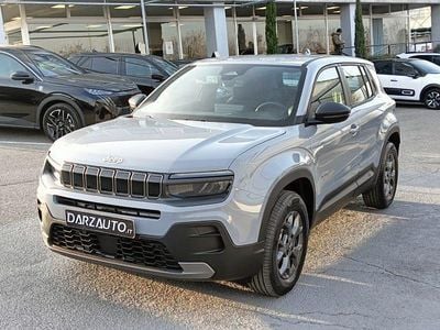 Nuova Jeep Avenger Longitude Plus 100 CV (73 kW) 2025 Grigio SUV