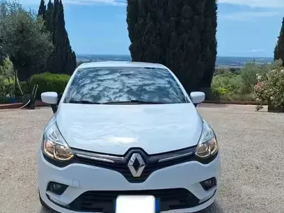 Usata Renault Clio IV Zen 75 CV (55 kW) 2017 Bianco Berlina
