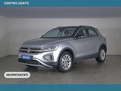 Usata VW T-Roc Style 110 CV (80 kW) 2023 Pyrit silver metallizzato nero SUV
