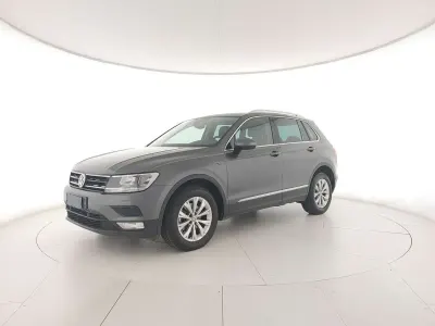 Usata VW Tiguan Business 150 CV (110 kW) 2017 Indium grey metallizzato SUV