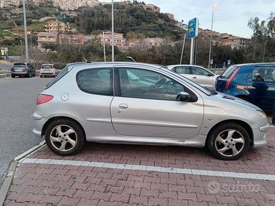 Usata Peugeot 206 60 CV (44 kW) 2004 Grigio Berlina
