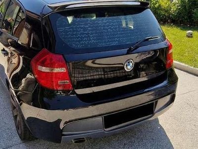 Usata BMW 120 177 CV (130 kW) 2010 Nero Utilitaria