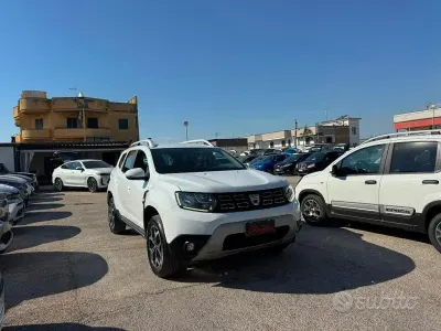 Usata Dacia Duster Comfort 101 CV (74 kW) 2021 Bianco SUV