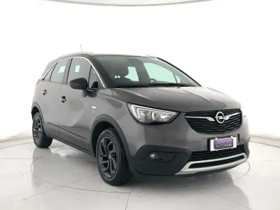 Usata Opel Crossland X S 102 CV (75 kW) 2019 Grigio metallizzato SUV