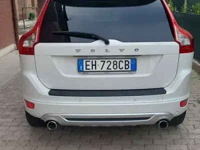 Usata Volvo XC60 R-Design 163 CV (119 kW) 2011 SUV