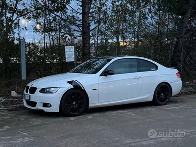 Usata BMW 320 200 CV (147 kW) 2008 Bianco Coupé