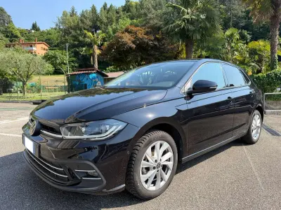 Usata VW Polo Style 95 CV (69 kW) 2022 Nero perla Utilitaria
