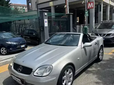 Usata Mercedes SLK200 136 CV (100 kW) 1997 Grigio Cabrio