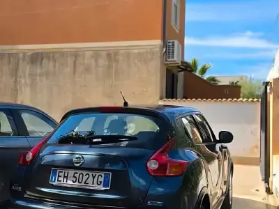 Usata Nissan Juke 110 CV (80 kW) 2011 Blu SUV