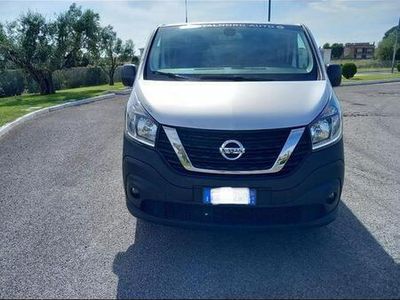 usata Nissan NV300 