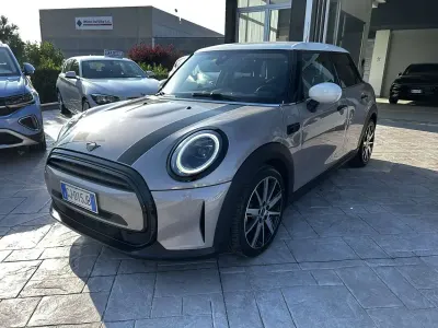 Usata Mini Cooper 136 CV (100 kW) 2022 Beige Utilitaria