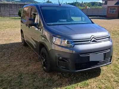 Usata Citroën Berlingo 102 CV (75 kW) 2021 Grigio Monovolume