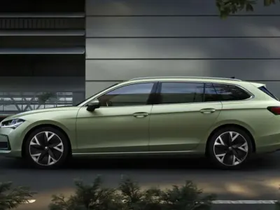 Nuova Skoda Superb LAURIN & KLEMENT 204 CV (150 kW) 2026 Argento Station wagon