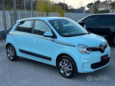 Usata Renault Twingo LIMITED 65 CV (47 kW) 2021 Blu Utilitaria