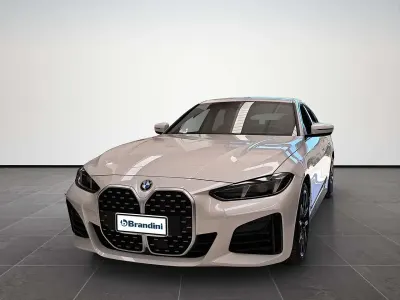 Nuova BMW 420 Sport Line 190 CV (139 kW) 2026 Mineral white metallizzato Coupé