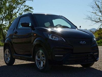 Begagnad Ligier JS50 2024 Svart Halvkombi