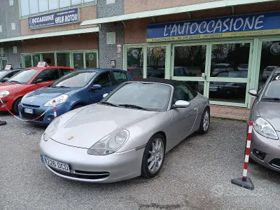 Usata Porsche 996 299 CV (219 kW) 2000 Cabrio