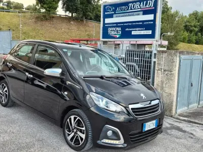 Usata Peugeot 108 Active Top 69 CV (50 kW) 2016 Nero Berlina