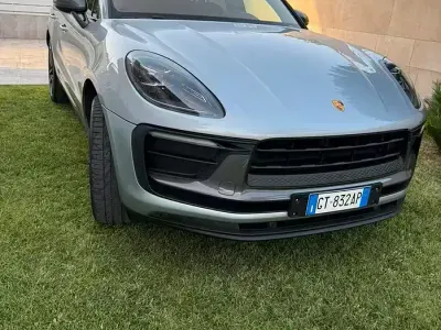 Usata Porsche Macan T 265 CV (194 kW) 2022 Grigio SUV