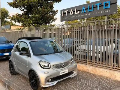Usata Smart ForTwo Cabrio Passion 71 CV (52 kW) 2019 Argento Cabrio