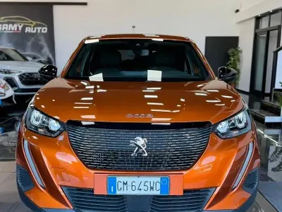 Begagnad Peugeot 2008 Active 101 HK (74 kW) 2023 SUV