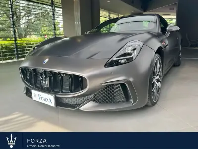 Usata Maserati Granturismo 549 CV (403 kW) 2023 Grigio opaco fuoriserie Coupé