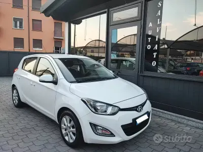 Usata Hyundai i20 Edition 85 CV (62 kW) 2013 Bianco Utilitaria