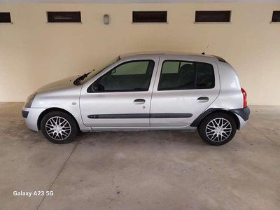 Renault Clio II