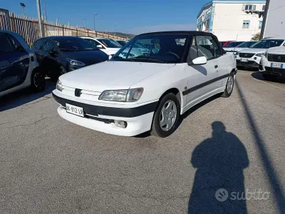 Usata Peugeot 306 Cabriolet 101 CV (74 kW) 1996 Cabrio