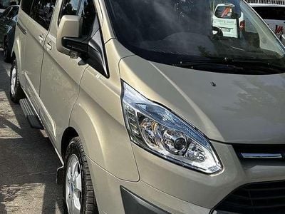 Begagnad Ford Tourneo Titanium 170 HK (125 kW) 2016 Minibuss