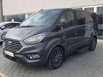 Usata Ford Tourneo Titanium 170 CV (125 kW) 2023 Grigio Monovolume