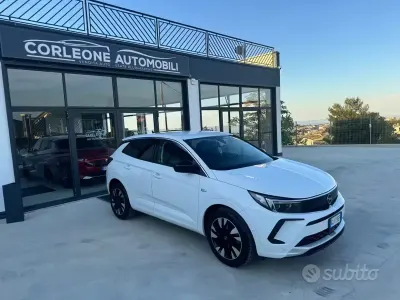 Usata Opel Grandland X Business 131 CV (96 kW) 2022 Bianco SUV