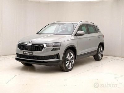 Usado Skoda Karoq Style 110 CV (80 kW) 2023 Gris SUV