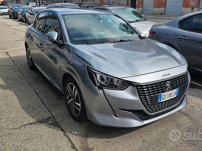 Usata Peugeot 208 Allure 101 CV (74 kW) 2020 Grigio Utilitaria