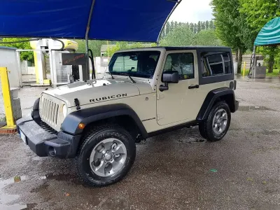 Usata Jeep Wrangler Rubicon 200 CV (147 kW) 2018 Beige SUV